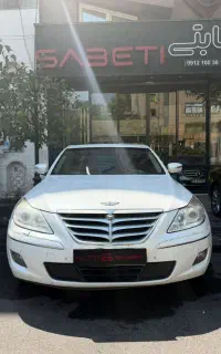 جنسیس سدان 2010