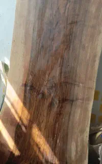 چوب گردو مناسب برا صفحه ی میز ناهار خوری
