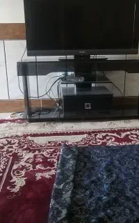 جا تلویزیونی تمام شیشه