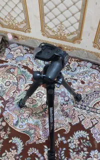 سه پایه عکاسی مانفروتو