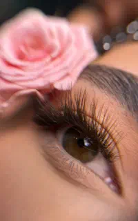 خدمات اکستنشن مژه و ابرو