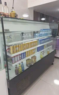 یخچال ویترینی شو کیک