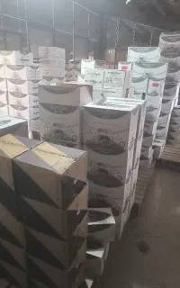 کارگر انبار