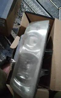 یک جفت چراغ جلوسمند
