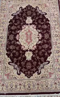 فرش وکناره وگلیم