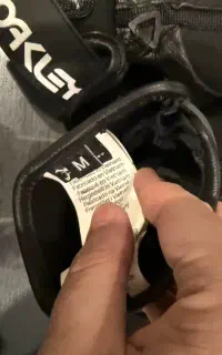 دستکش اسکی‌ا‌کلی اصل