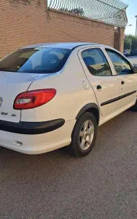 پژو ۲۰۶ sd v8 فوق العاده تمیز
