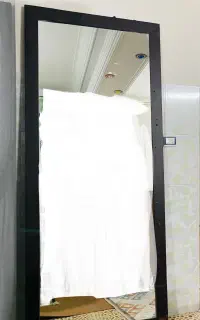 آینه خیلی بزرگ
