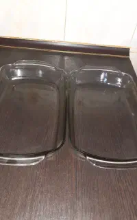 تعدادی ظروف  نو   و در حد نو