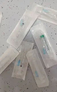 خدمات پرستاری درمنزل تزریقات و سرم تراپی