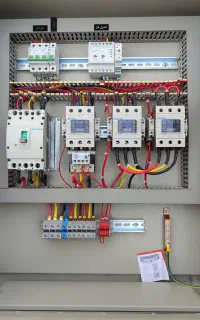 برقکارصنعتی وخانگی سیمکشی اتصالی برقکشی ایفن،کولر