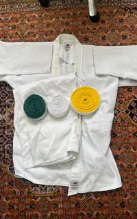 لباس جودو xl و کمر رزمی