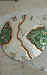 ساعت دیواری  نور مخفی