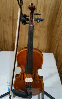 ویلن 4/۴ دست ساز
