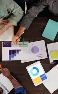 تیم تخصصی بازاریابی آنلاین هستیم