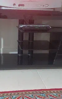 میز تی وی شیشه ای