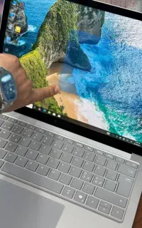 Surface Laptop Go 1  i5 رم 8 SSD 256  لمسی