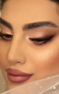 میکاپ ساده ۳۰۰ت