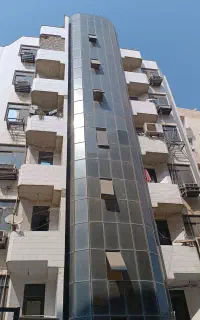 به یک تفر خانم جهت نظافت وپخت غذا