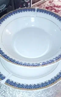 با سلام تعدادی ظروف پیرکس و چینی