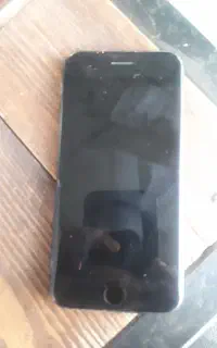 موبایل آیفن اس ایی۲۰۲۰