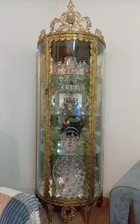 بوفه برنزی ۴ طبقه