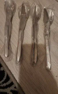 قاشق چنگال کارد