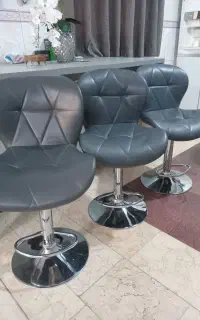 ۴عدد صندلی اپن