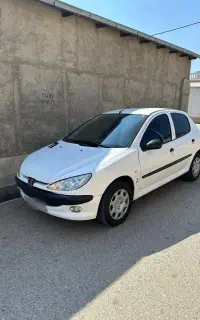 پژو ۲۰۶ تیپ۲ مدل ۱۴۰۱