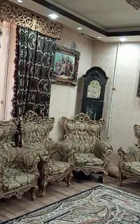 مبل 9نفره و میز نهار خوری و پرده