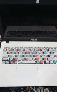 لپتاپ ASUS.