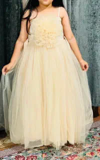 لباس بچگانه