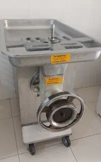 چرخ گوشت سه فاز ده اسب چگا