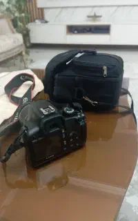 دوربین canon 1000D