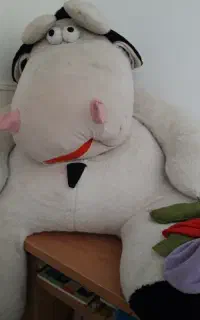 عروسک بزرگ