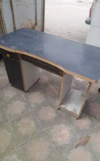 میز کامپیوتر و تحریر