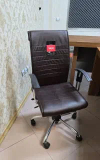 صندلی در حد نو