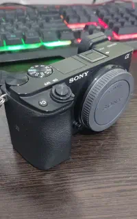 دوربین 4k سونی آلفا ۶۴۰۰