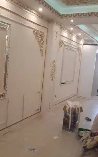 نصاب کاغذ دیواری و دکوراسیون داخلی