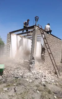تخریب ساختمان جوانان زنجان کلئ جزئ درکمترین زمان