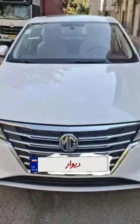 ام جی ۵