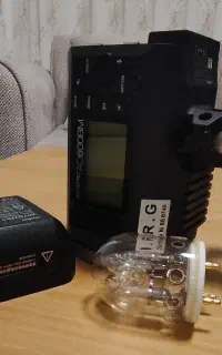فلاش باطری دار گودکس  AD600BM ، با تریگر xpro سونی