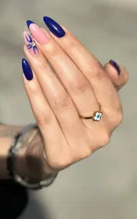 کاشت ناخن تا۳۰شهریور فقط۵۹۰. آموزش۴/۴۰۰