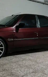 پژو 2000