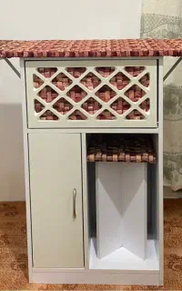 میز اتو و چرخ خیاطی