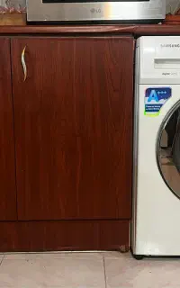 کابینت دارای دو در