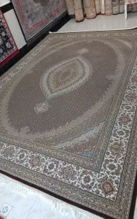 فرش۱۲متری ریزماهی۷۰۰شانه اکرولیک‌۴تخته