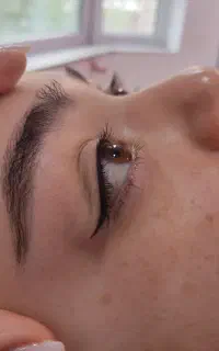 تمایل به همکاری در سالن زیبایی لاین آرایش دائم....