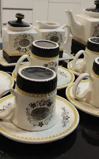 عصرانه خوری