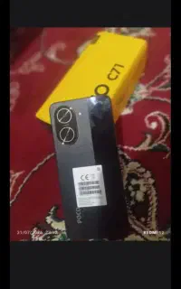 گوشی پوکوc71حافظه 128اندروید15درحدخشک
